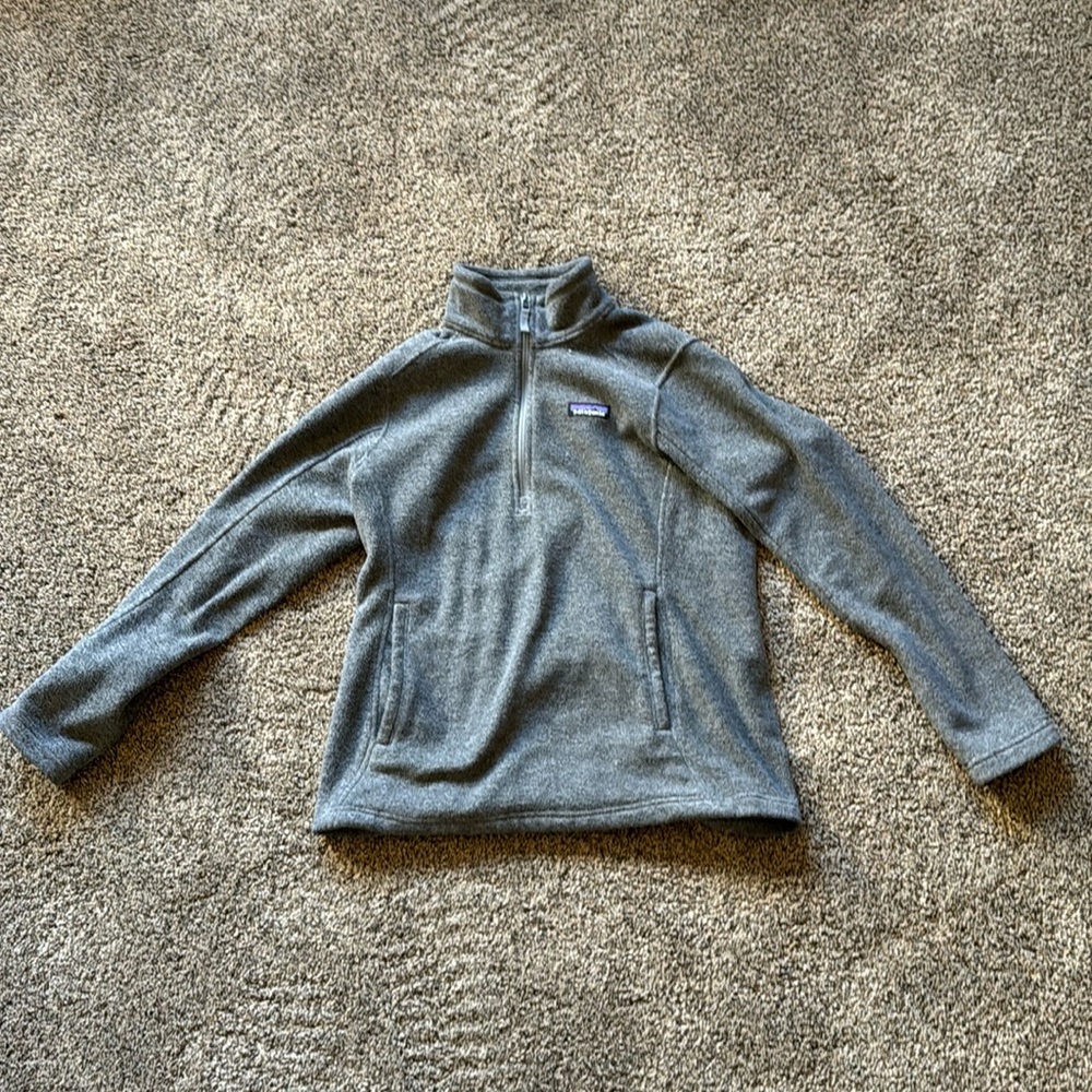 Gray women’s Patagonia fleece
